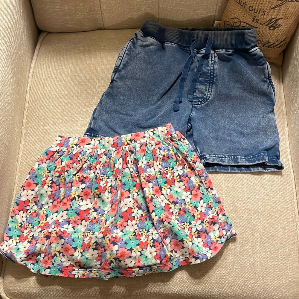 Shorts and skirt/shorts